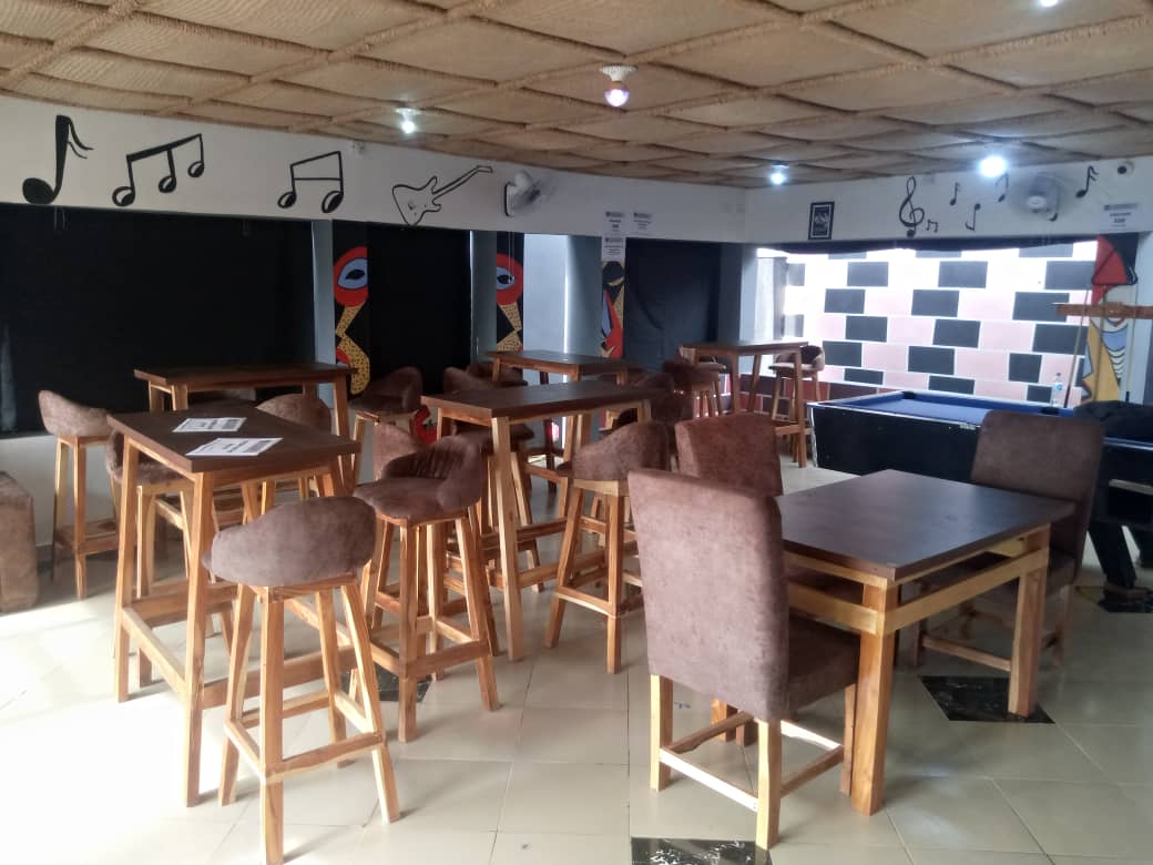 Fine dining setup at Tracer Wave Cabin restaurant